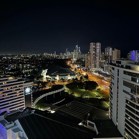 Lamour Ocean View Apartment I In Casino Broadbeach - Free Parking-195Cm ゴールドコースト エクステリア 写真