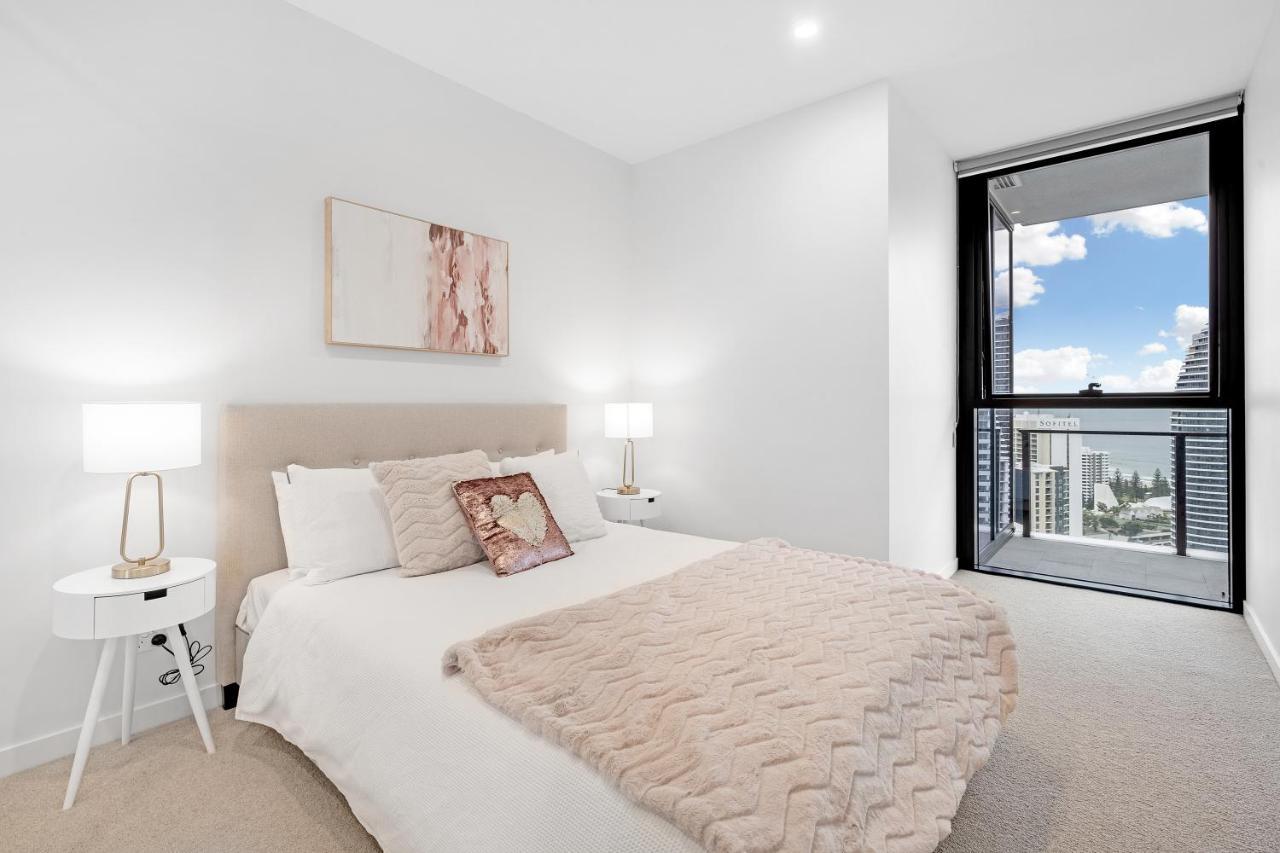 Lamour Ocean View Apartment I In Casino Broadbeach - Free Parking-195Cm ゴールドコースト エクステリア 写真